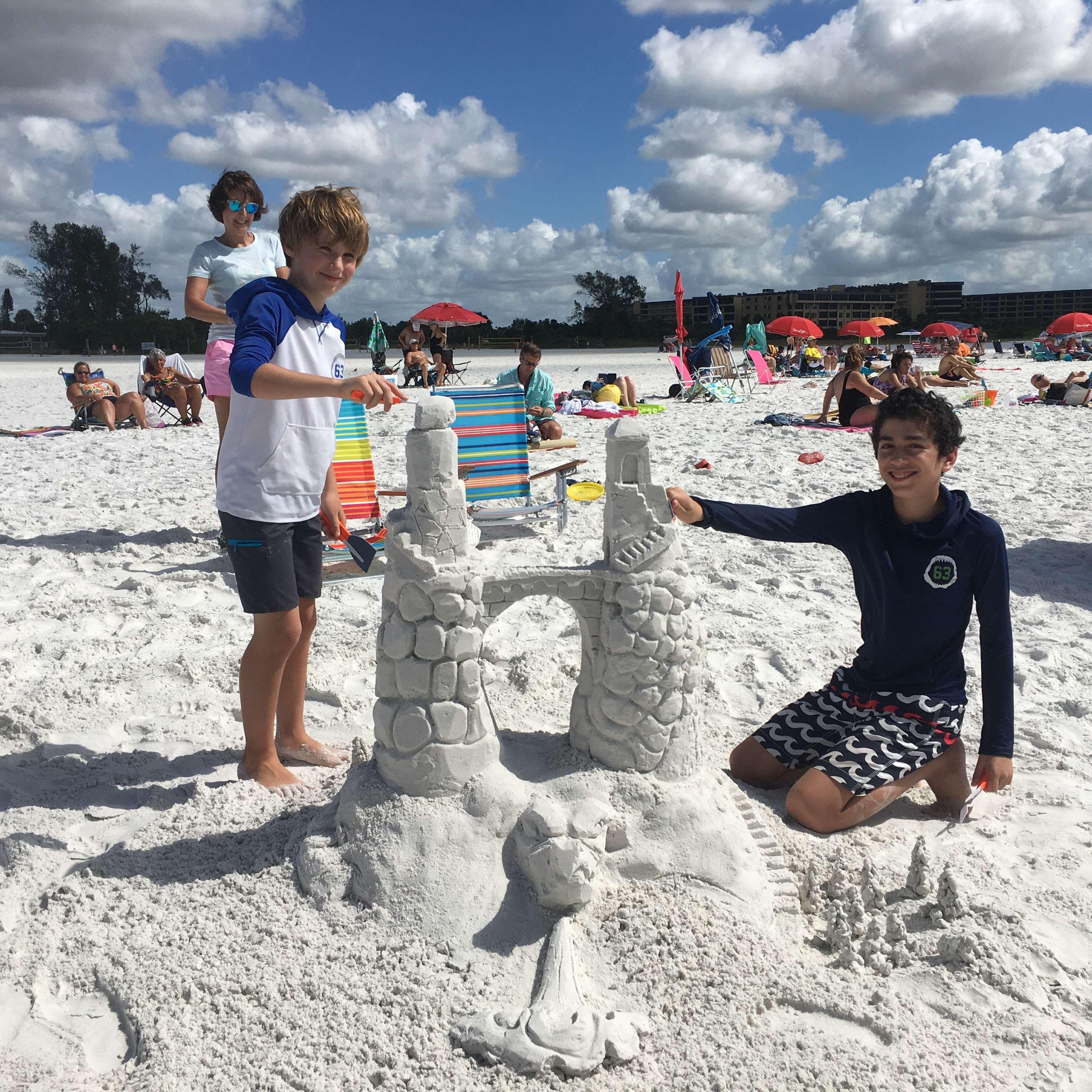 Spark By Hilton Sarasota Siesta Key Gateway Hotel Exterior photo